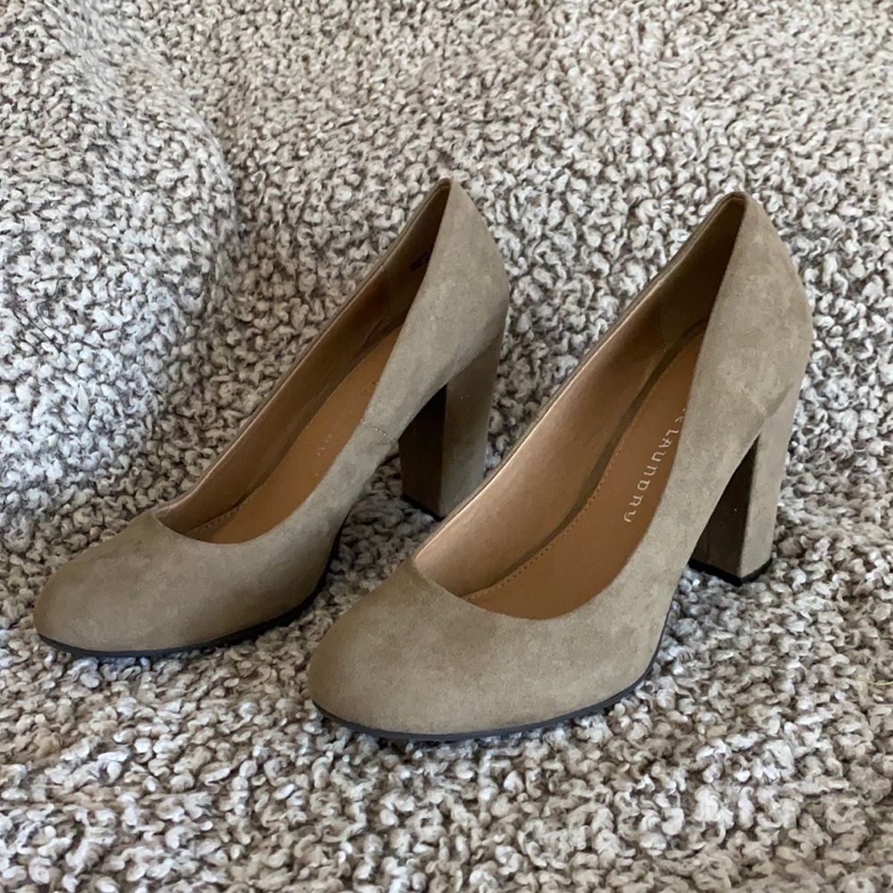 Chinese Laundry Faux Suede Chunky Heel, sz. 9